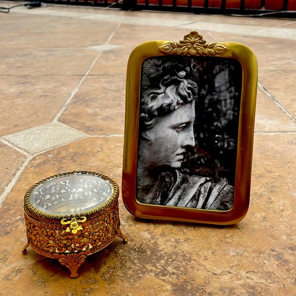 Art Antique Classy Trendy Gold Jewelry Case Small And Gold Tarnish